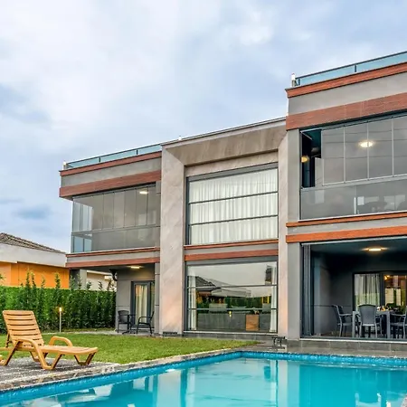 Andalus No Alcohol Allowed With Heated Pool *