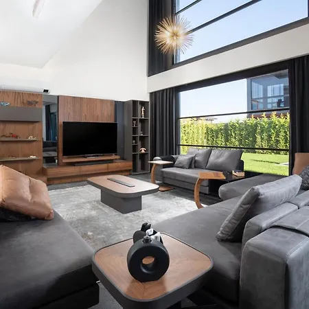 Βίλα Andalus No Alcohol Allowed With Heated Pool *