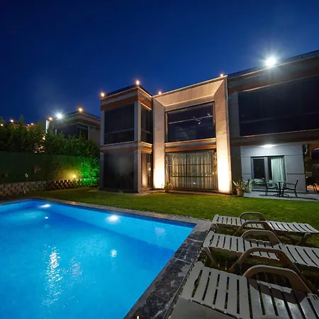 Villa Andalus No Alcohol Allowed With Heated Pool
