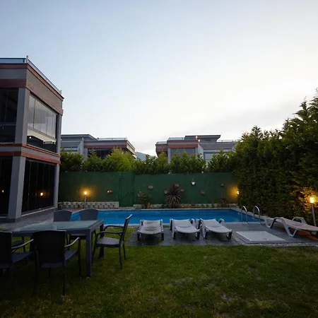 Andalus No Alcohol Allowed With Heated Pool *